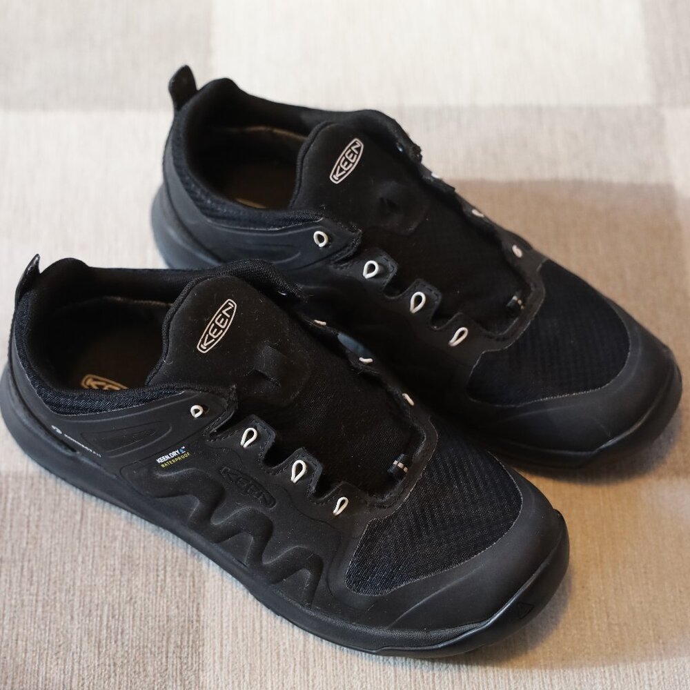 KEEN Women's Waterproof Konnectfit Sneakers Size 7.5